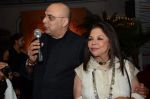 at Party in honour of Ritu Kumar for wining Padma Bhushan hosted by FDCI in Mumbai on 19th March 2013 (55).JPG